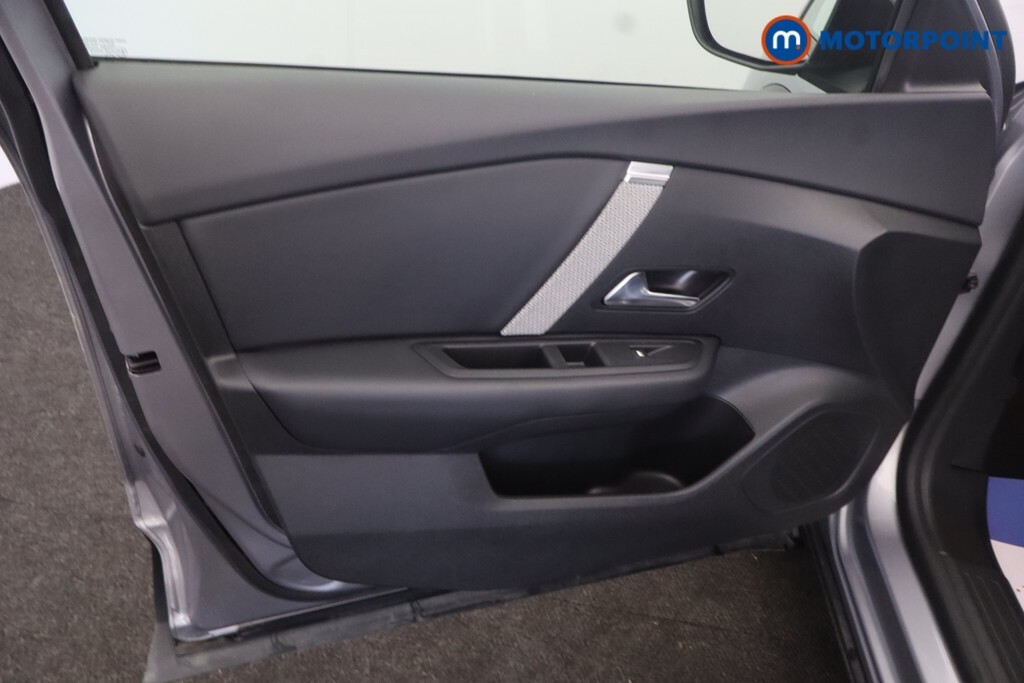 Citroen C4 1.5 Bluehdi Shine Plus Ss Eat8 Black #37