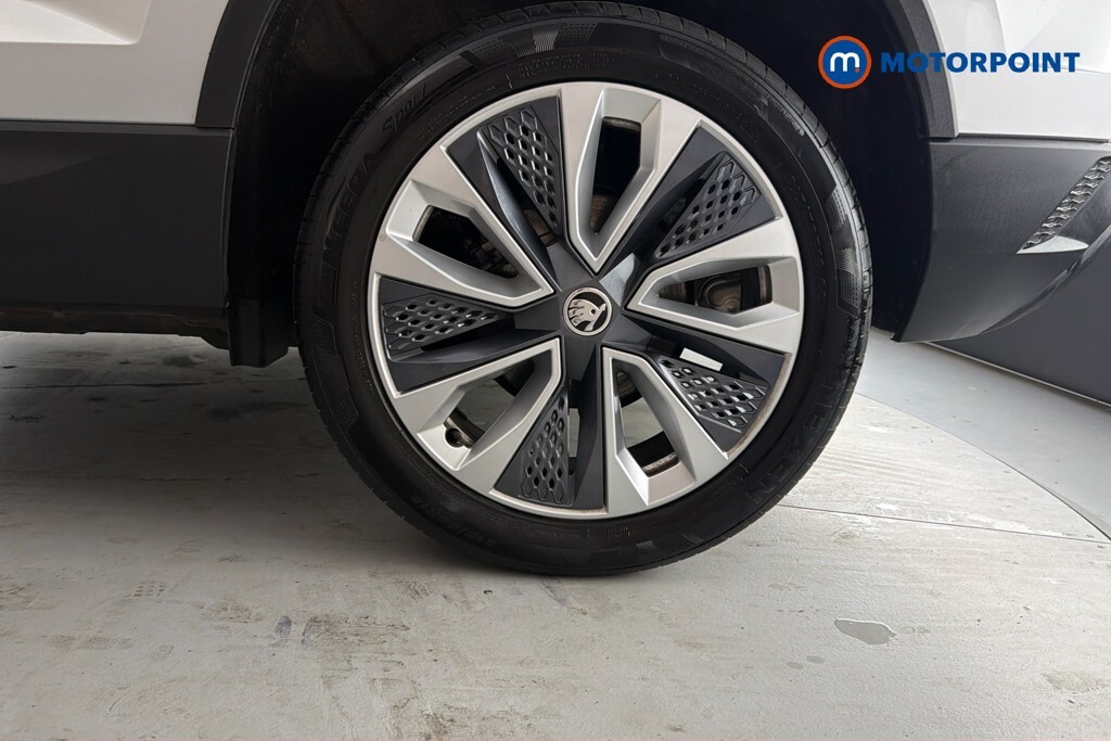 Skoda Karoq Se L Silver #42