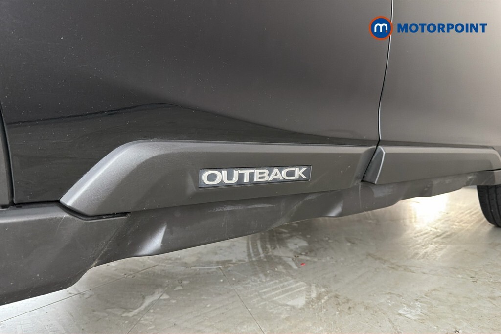 Subaru Outback 2.5I Touring Lineartronic Black #40