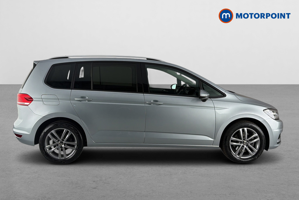 Volkswagen Touran 1.5 Tsi Evo Match Silver #4