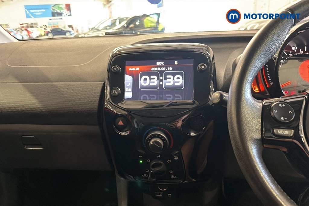 Citroen C1 1.0 Vti 72 Urban Ride Red #8