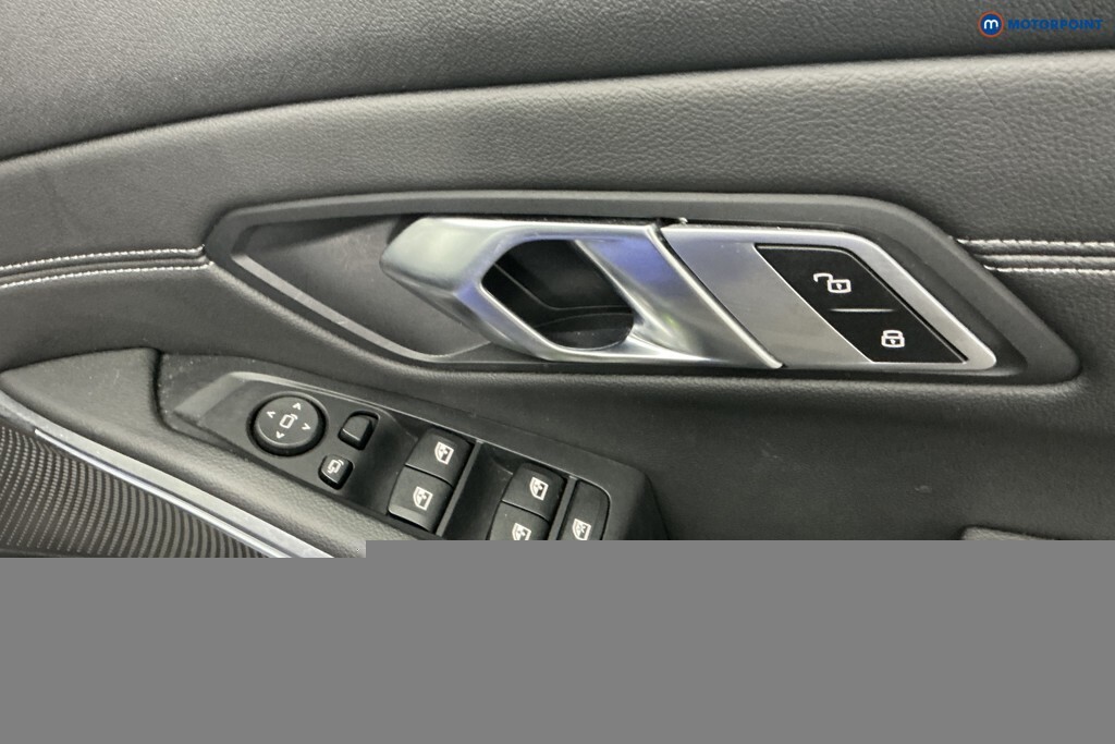 BMW 3 Series 330E M Sport Touring #28