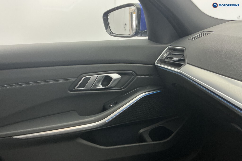 BMW 3 Series 330E M Sport Touring #23