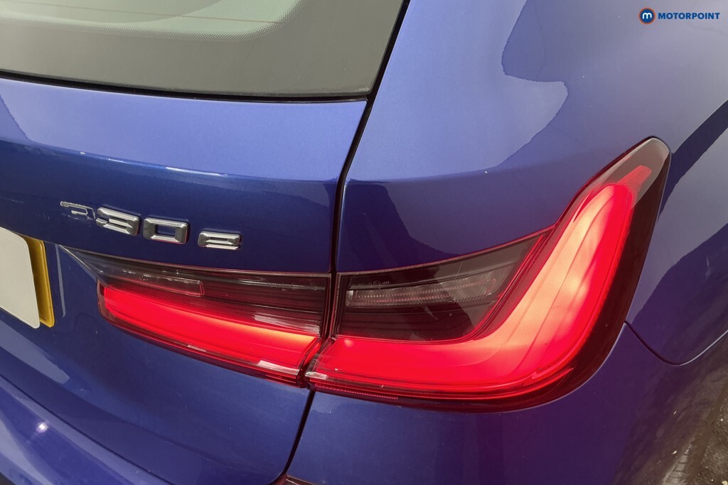 BMW 3 Series 330E M Sport Touring #32