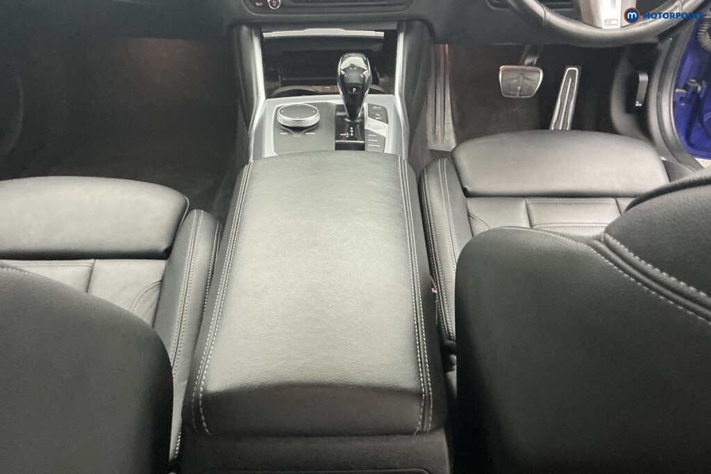 BMW 3 Series 330E M Sport Touring #18