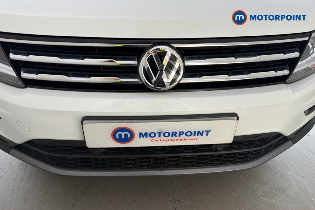 Volkswagen Tiguan Allspace 2L R-line Tech White #27