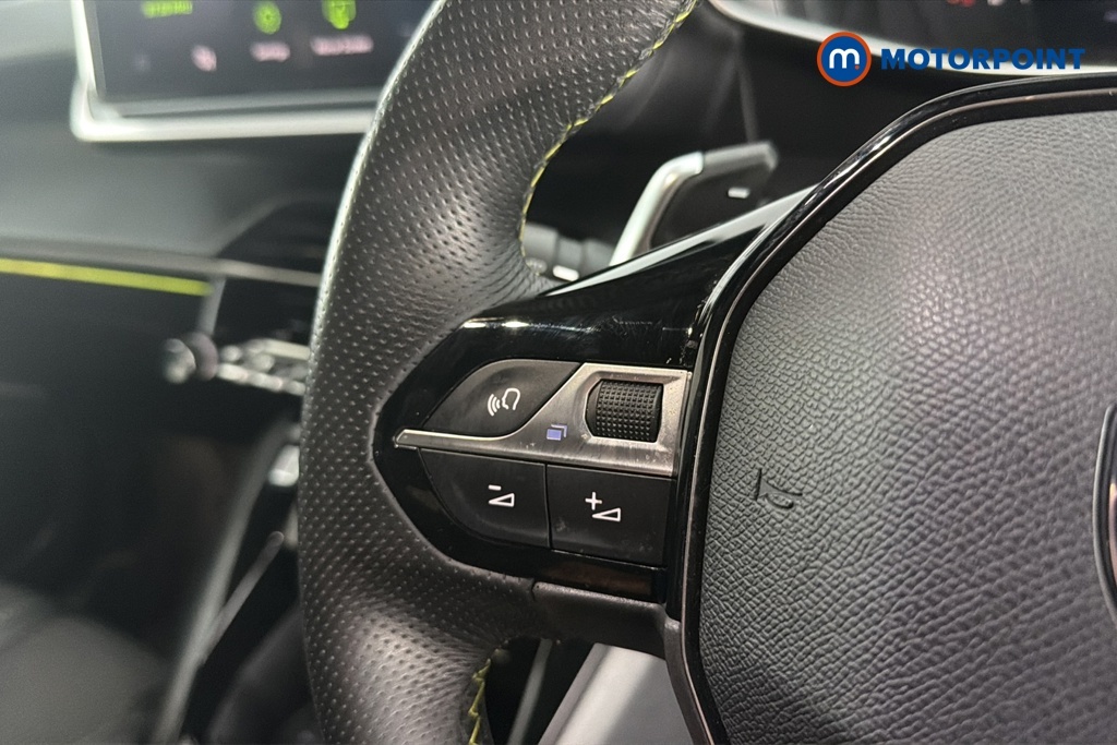 Peugeot 2008 1.2 Puretech 130 Allure Black #11