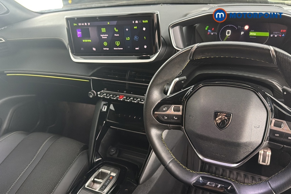 Peugeot 2008 1.2 Puretech 130 Allure Black #8