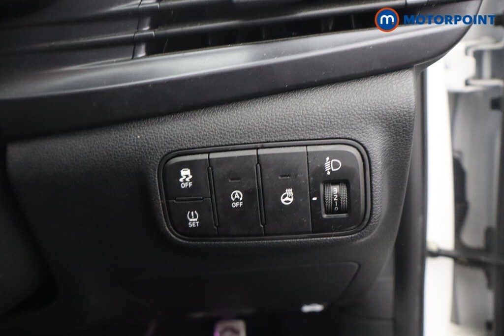 Hyundai Bayon 1.0 Tgdi Premium White #20