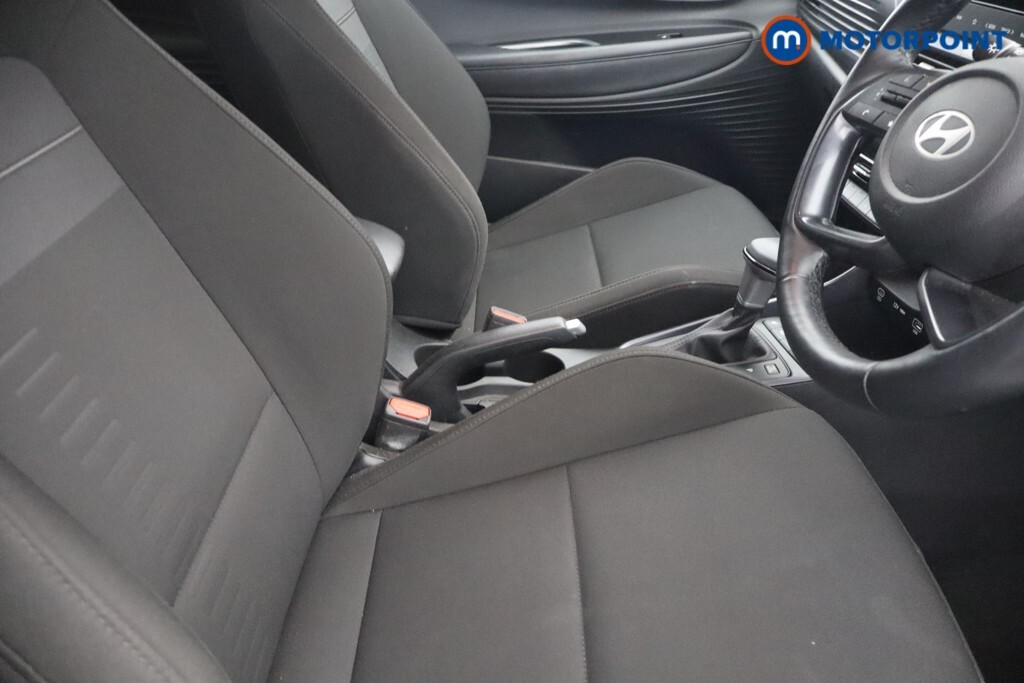 Hyundai Bayon 1.0 Tgdi Premium White #19
