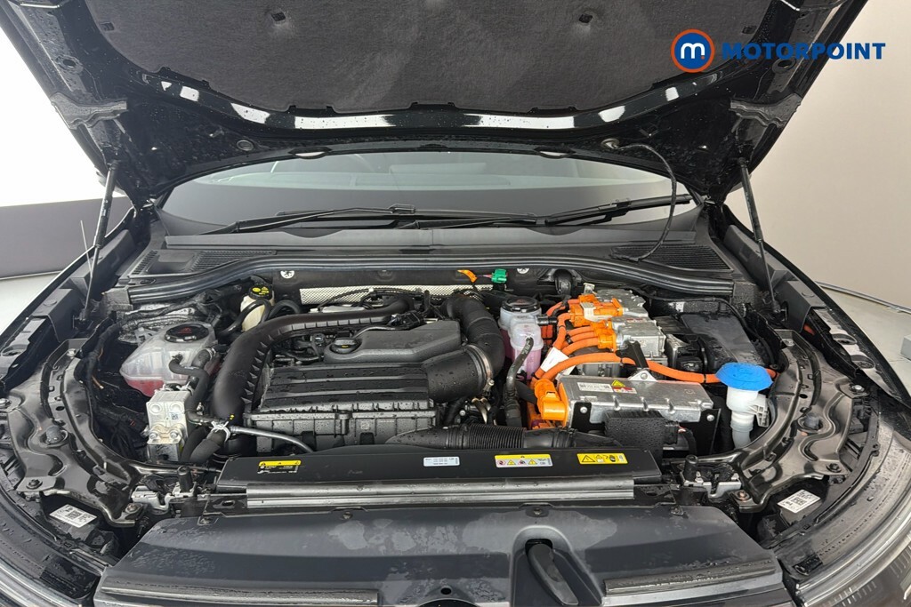 Volkswagen Passat 1.5 Tsi Ehybrid Life Dsg White #49