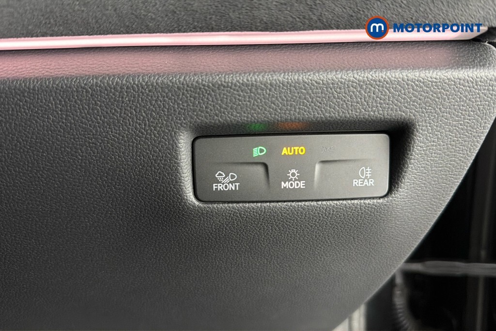 Volkswagen Passat 1.5 Tsi Ehybrid Life Dsg White #24