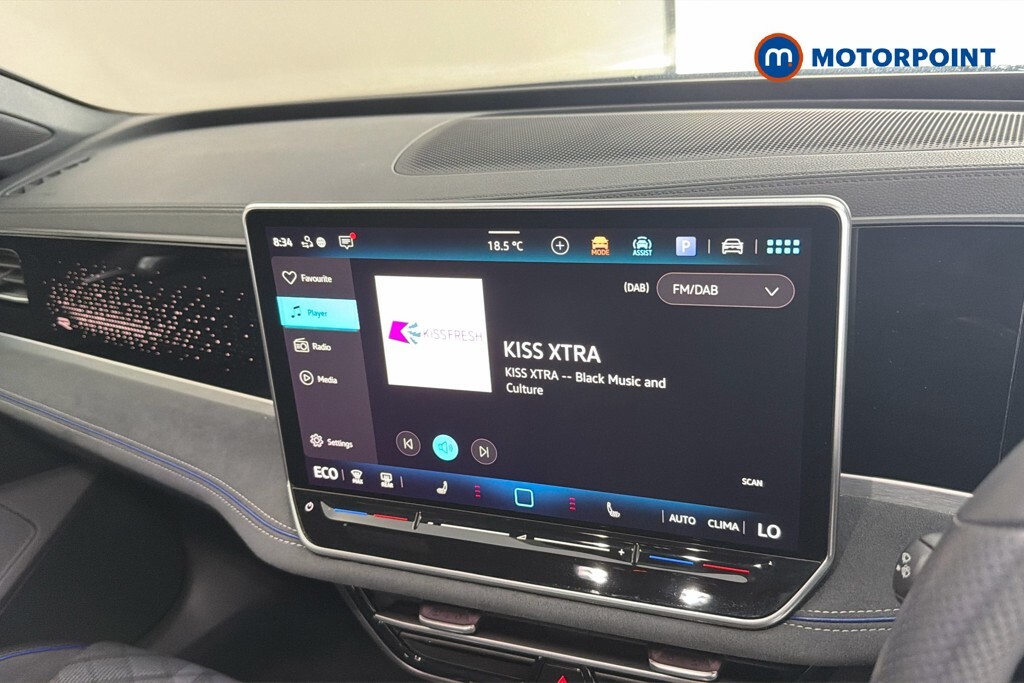 Volkswagen Passat 1.5 Tsi Ehybrid Life Dsg White #17