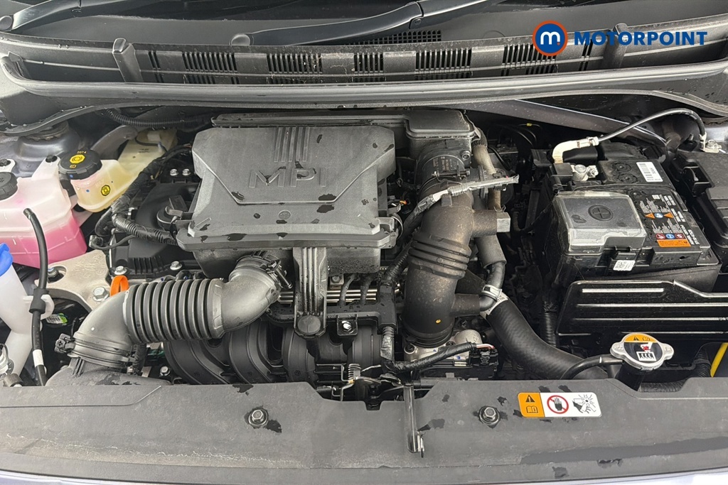 Hyundai I10 I10 1.2 79 Advance Nav Green #38