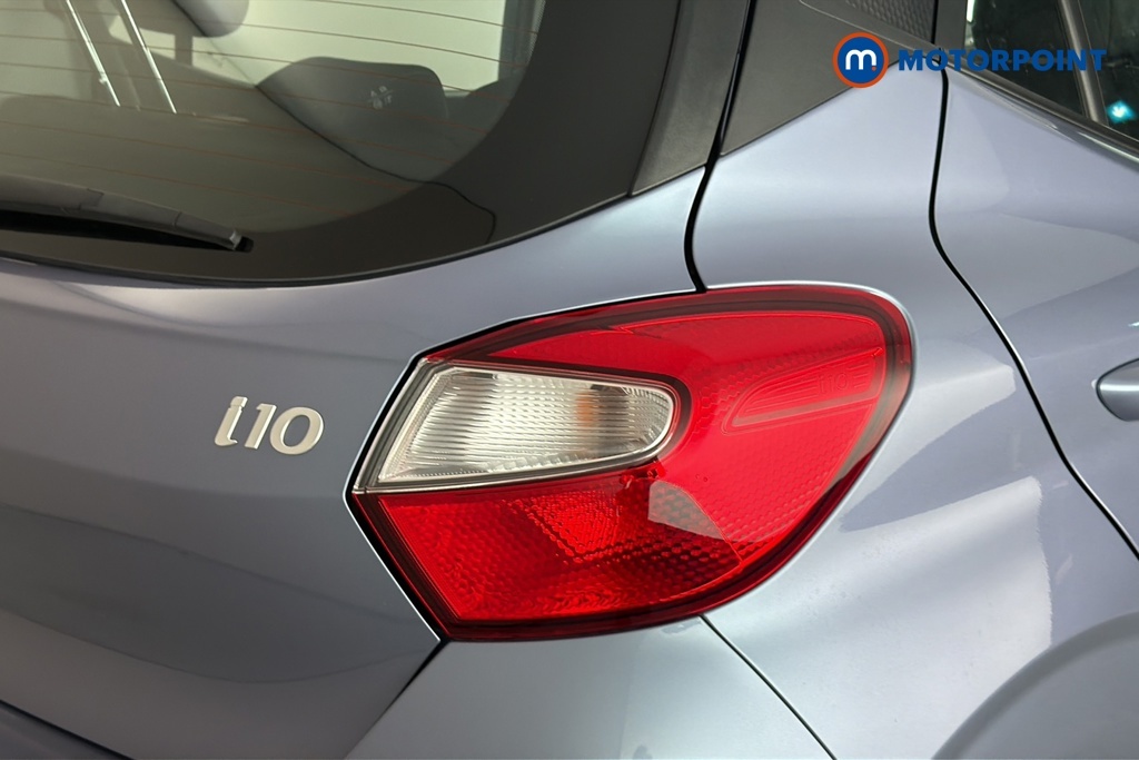 Hyundai I10 I10 1.2 79 Advance Nav Green #29