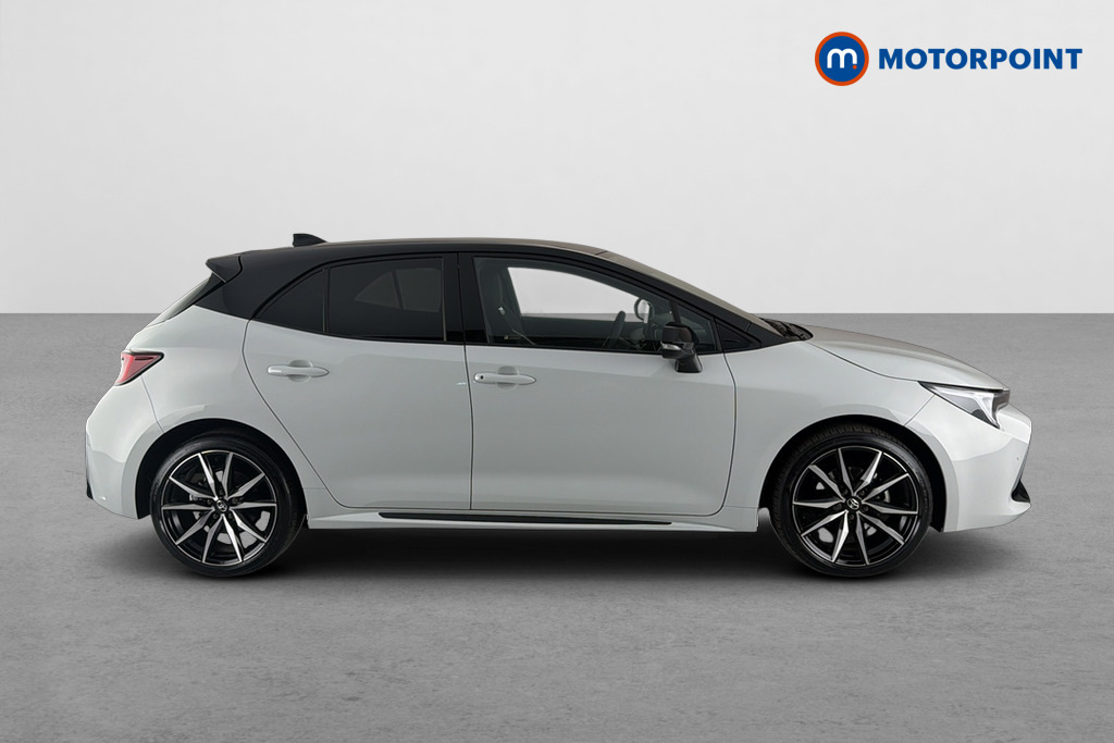 Toyota Corolla 1.8 Hybrid Gr Sport Cvt Bi-tone Black #3