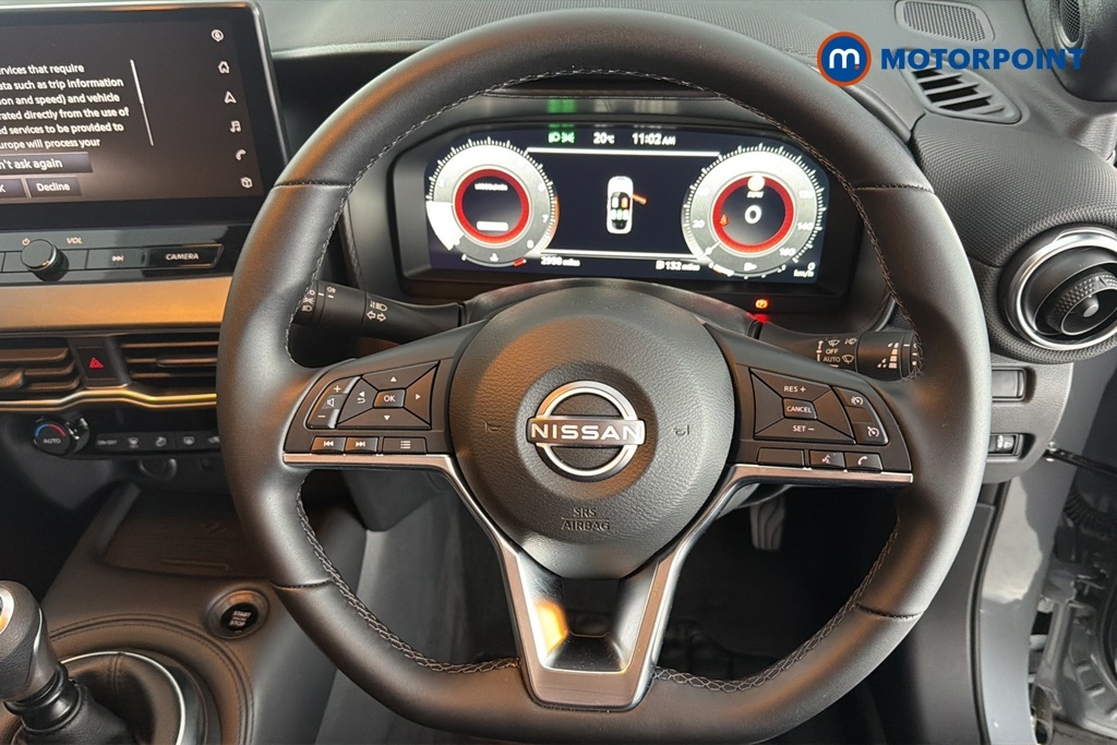Nissan Juke 1.6 Hybrid N-connecta Revised Black #10