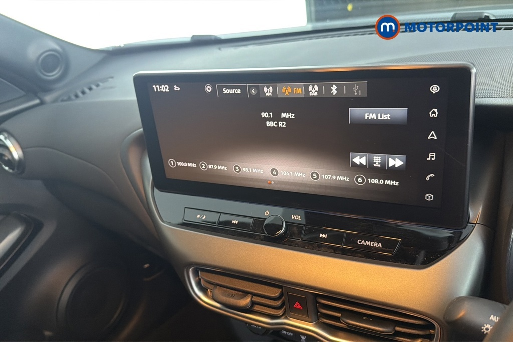 Nissan Juke 1.6 Hybrid N-connecta Revised Black #16