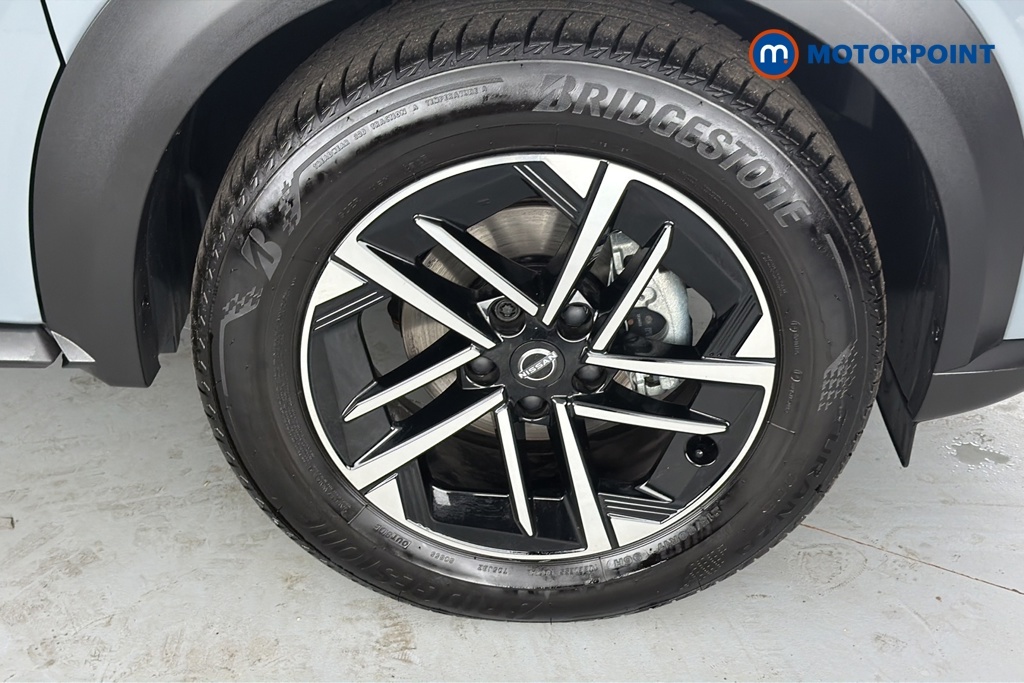 Nissan Juke 1.6 Hybrid N-connecta Revised Black #41