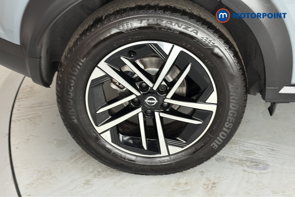 Nissan Juke 1.6 Hybrid N-connecta Revised Black #40
