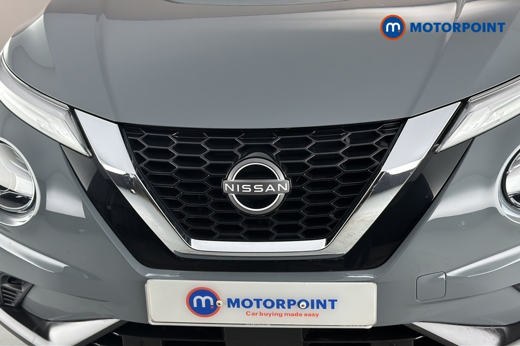 Nissan Juke 1.6 Hybrid N-connecta Revised Black #37