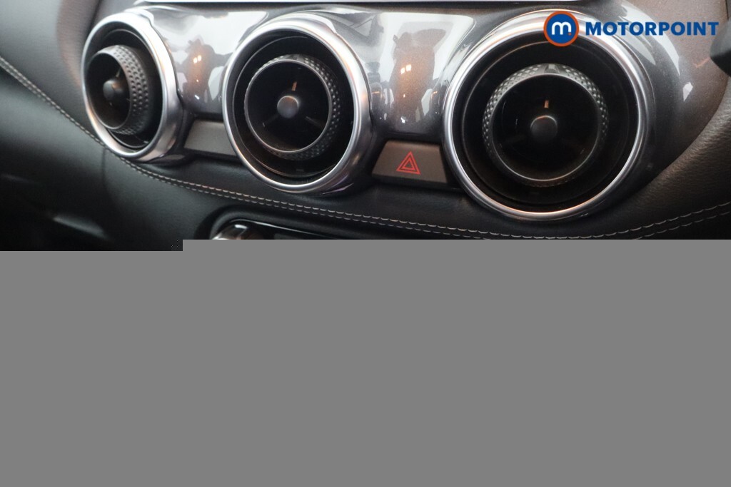 Nissan Juke 1.0 Dig-t 114 Tekna Hatchback Silver #13