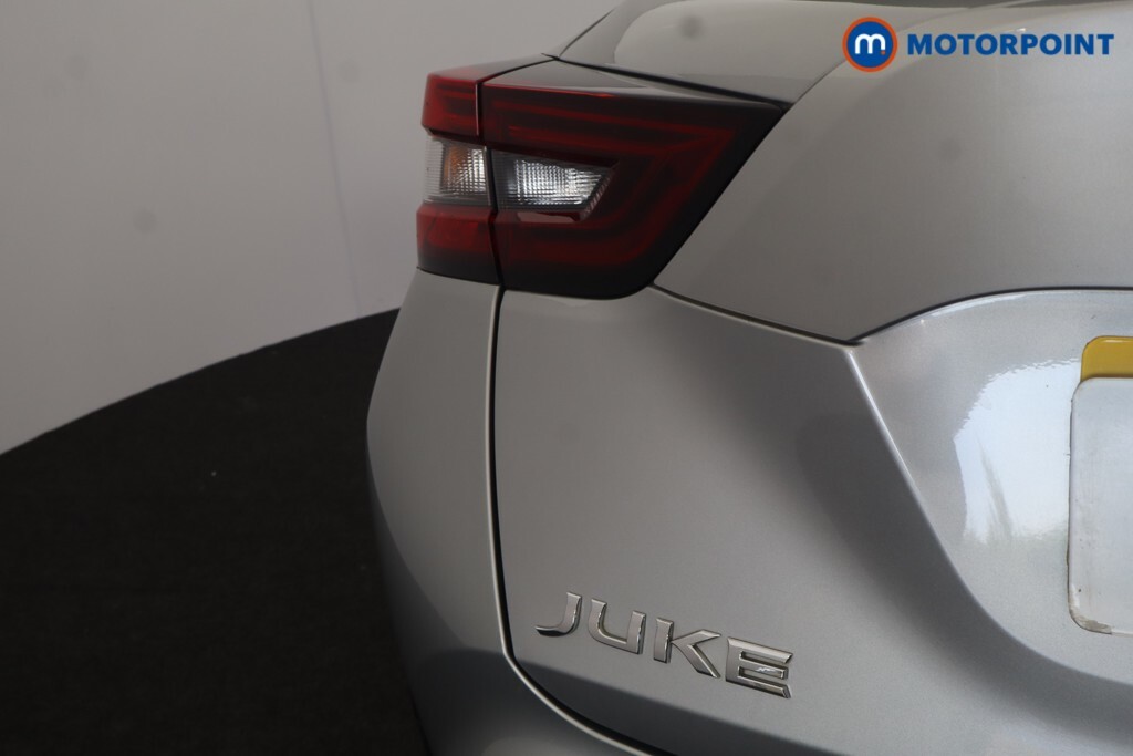 Nissan Juke 1.0 Dig-t 114 Tekna Hatchback Silver #43