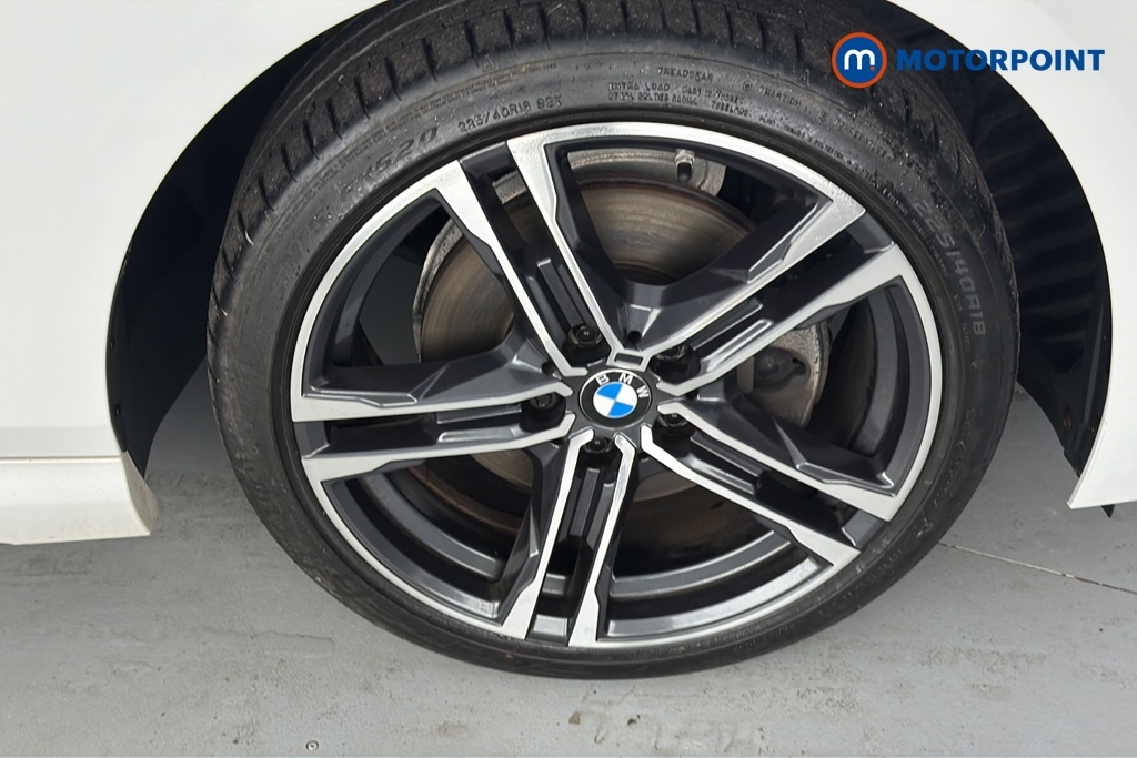 BMW 2 Series 218I Sport Saloon White #32