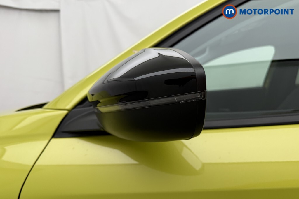 Peugeot 208 1.2 Puretech 100 Gt White #29