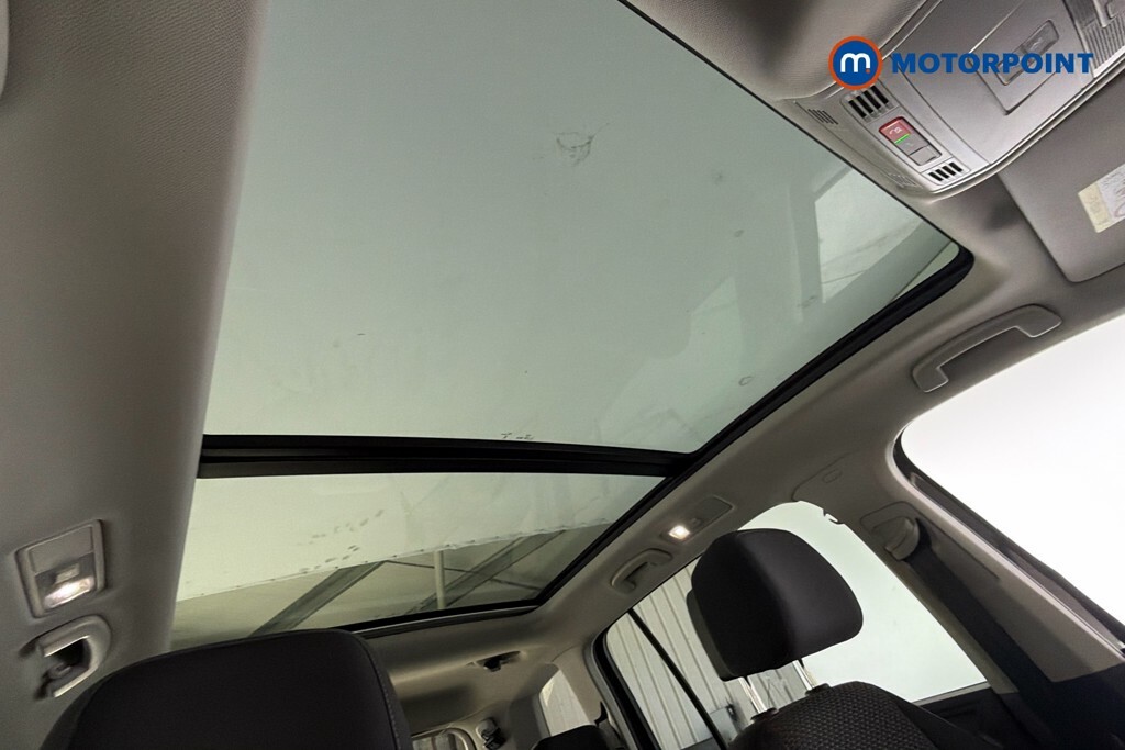 Volkswagen Touran Match Black #35