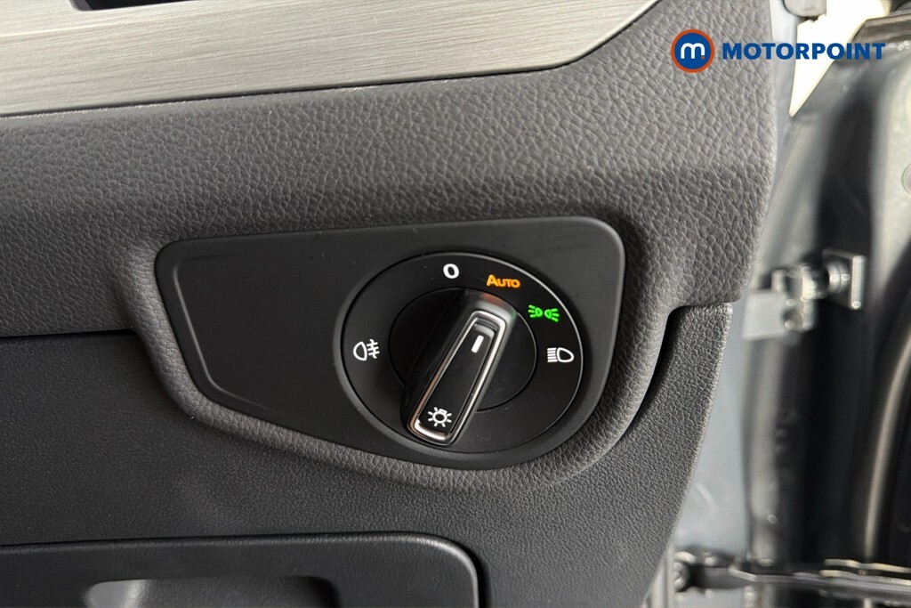 Volkswagen Touran Match Black #26