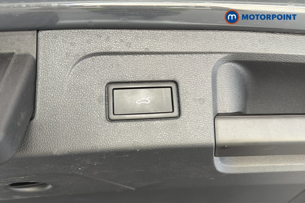 Volkswagen Touran Match Black #37