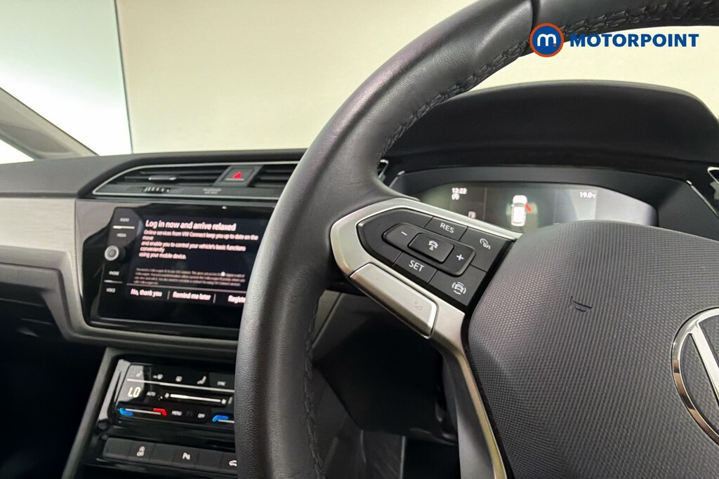 Volkswagen Touran Match Black #11