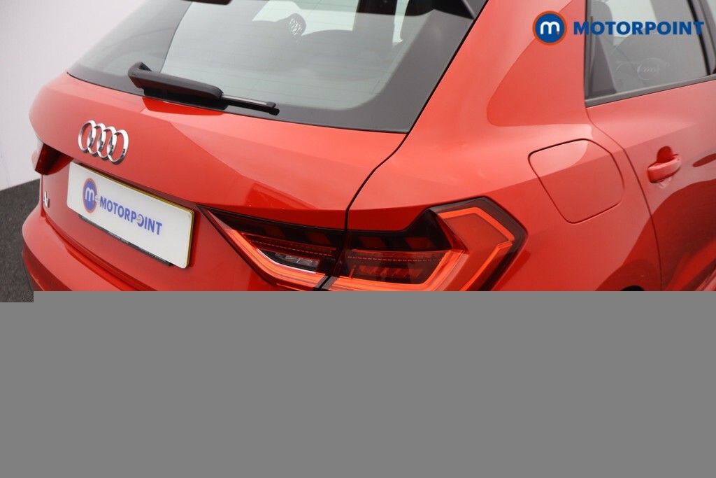 Audi A1 Sportback Citycarver 30 Tfsi Black #9