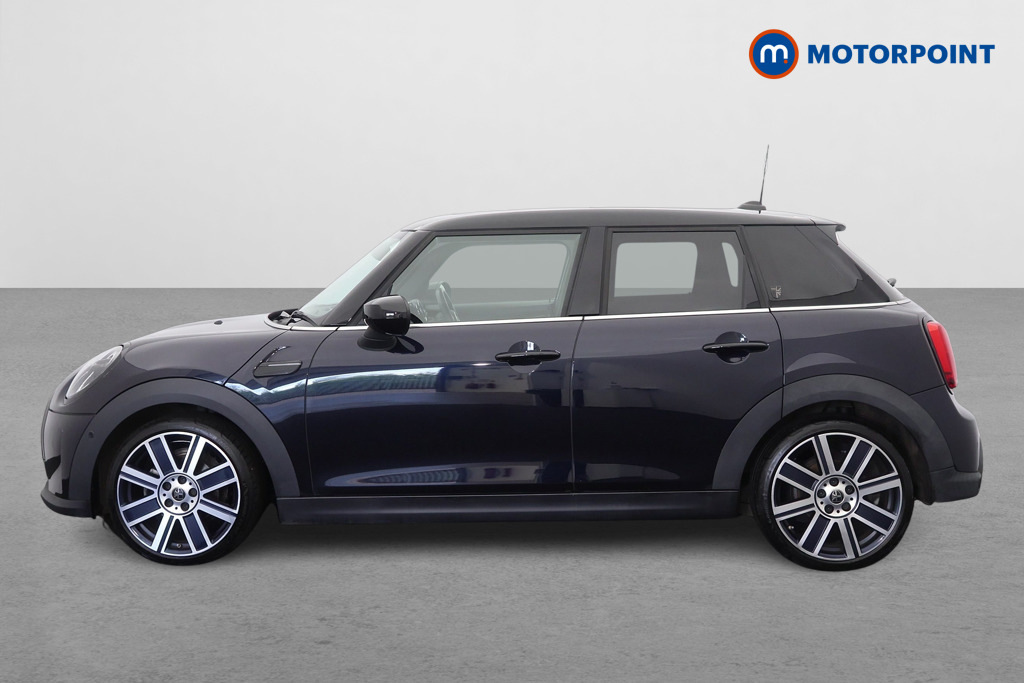 Mini Hatch 1.5 Cooper Exclusive Comfort-nav Pack Black #4