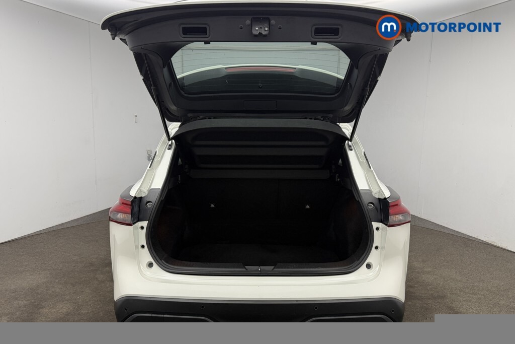 Nissan Qashqai Acenta Premium White #23