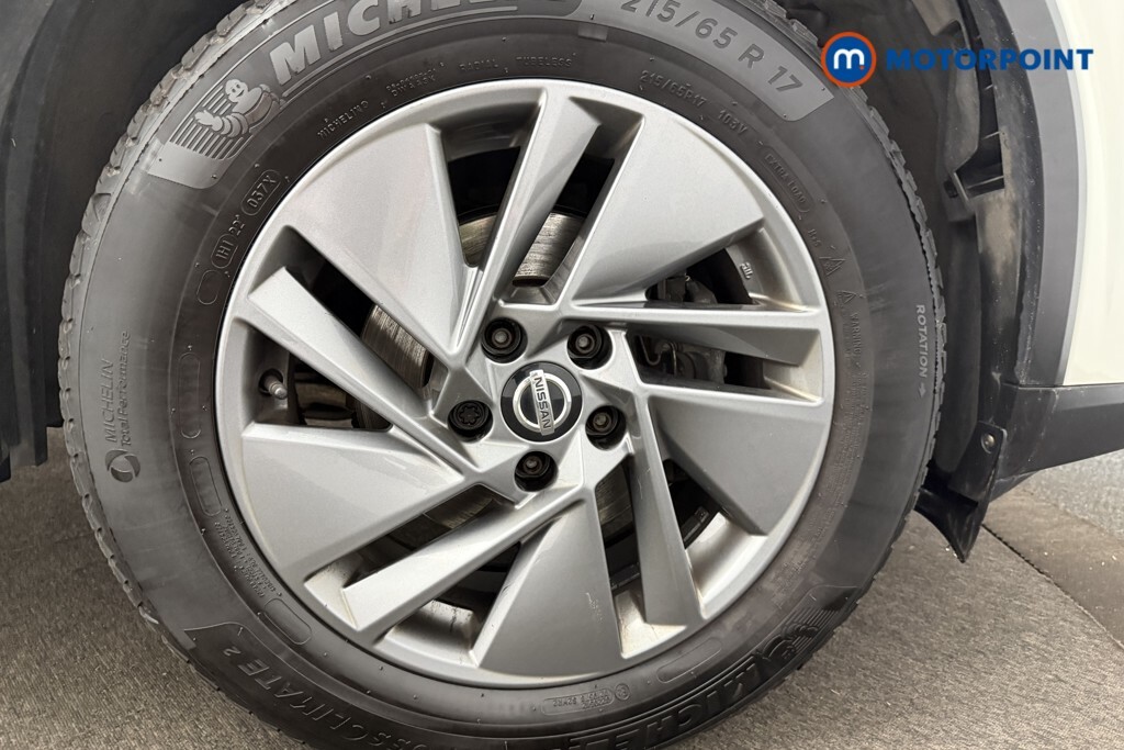 Nissan Qashqai Acenta Premium White #15