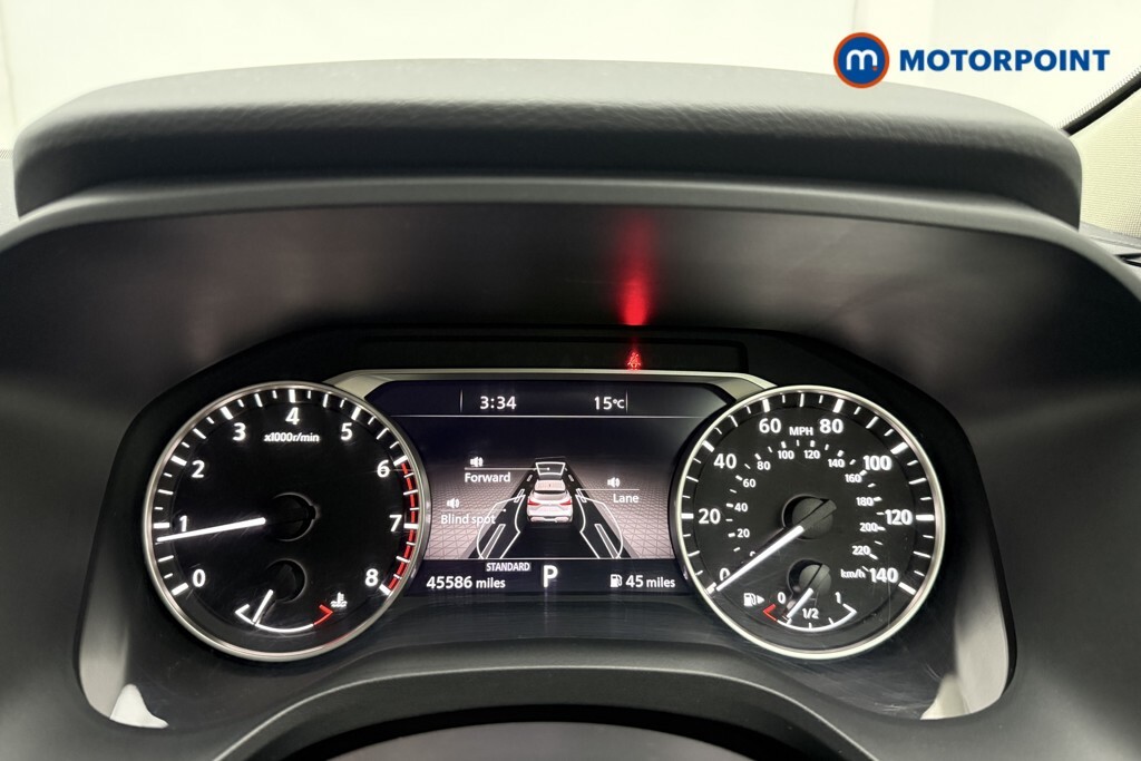 Nissan Qashqai Acenta Premium White #10