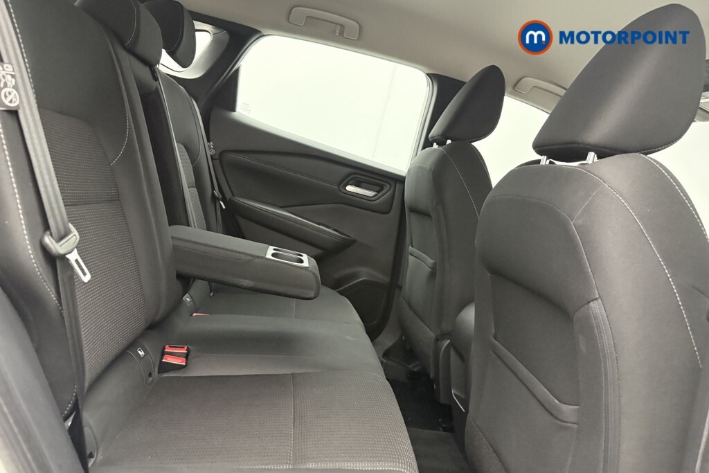 Nissan Qashqai Acenta Premium White #22