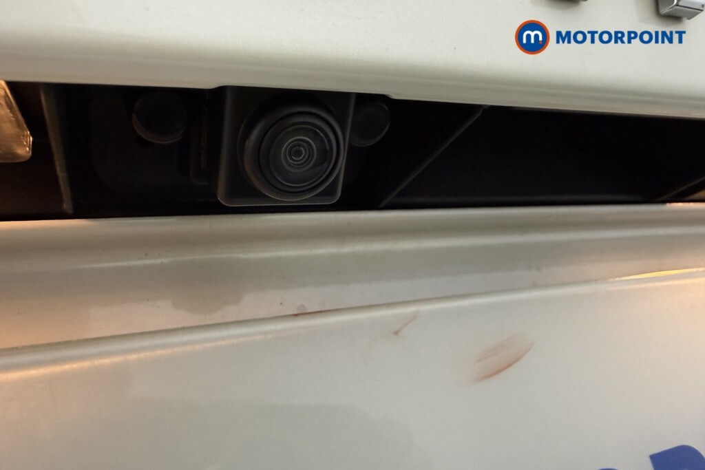 Nissan Qashqai Acenta Premium White #30