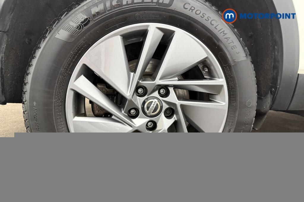 Nissan Qashqai Acenta Premium White #14