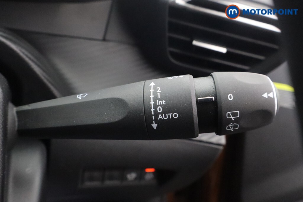 Peugeot 2008 Allure Premium Grey #15