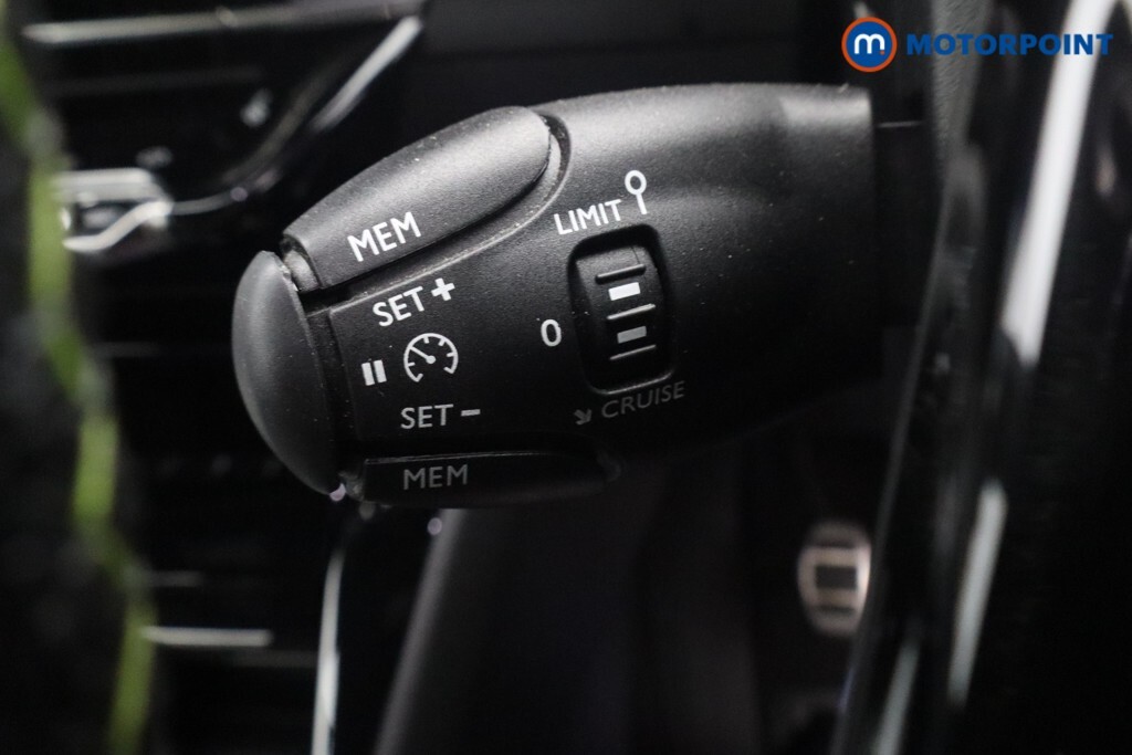 Peugeot 2008 Allure Premium Grey #14