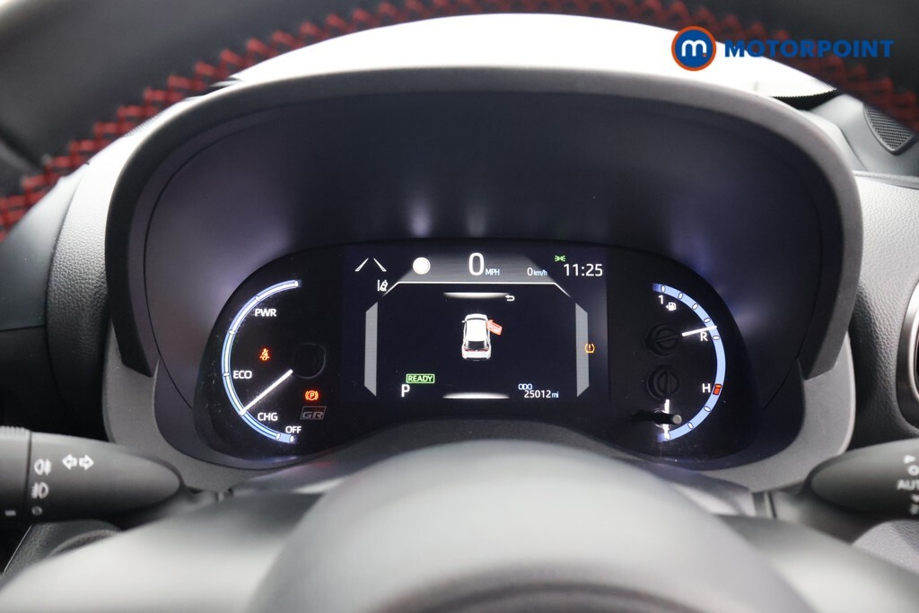 Toyota Yaris Cross Dynamic White #12