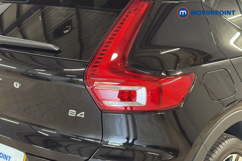Volvo XC40 2.0 B3 Mhev Plus Suv Hybrid Dct Eu Black #30