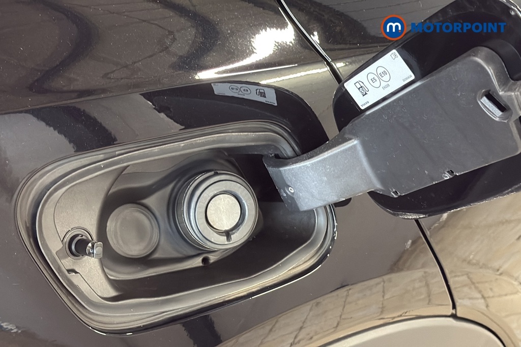 Volvo XC40 2.0 B3 Mhev Plus Suv Hybrid Dct Eu Black #32