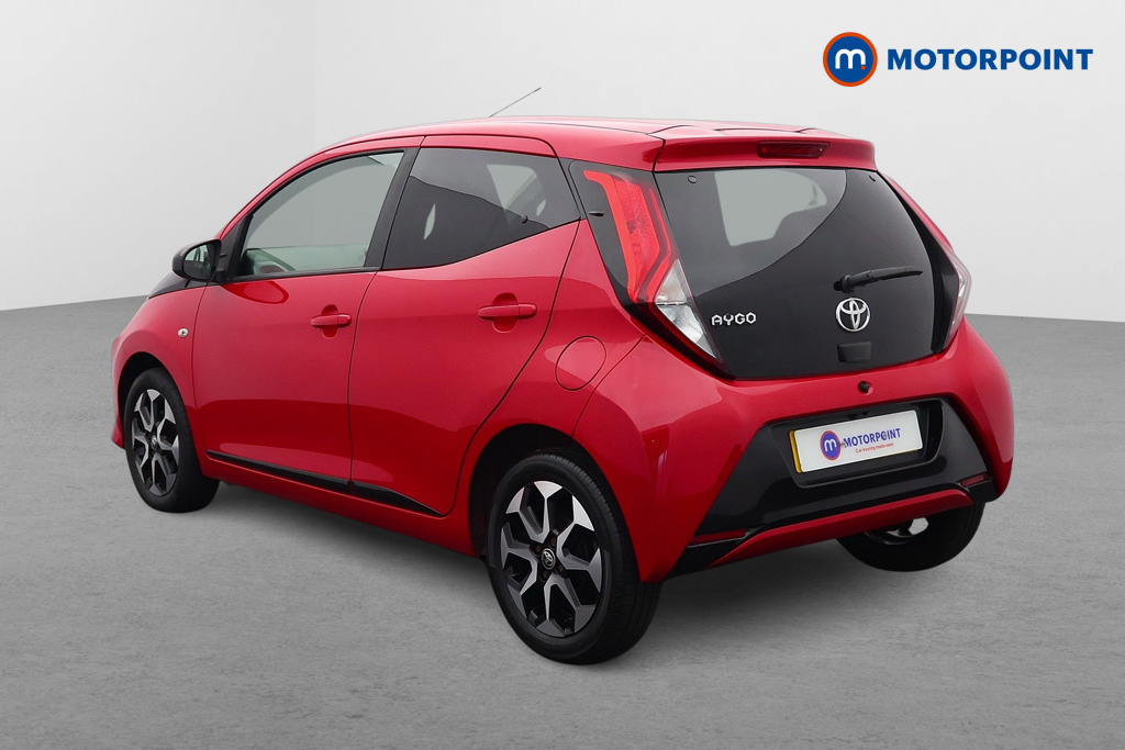 Toyota Aygo 1.0 Vvt-i X-trend Red #5