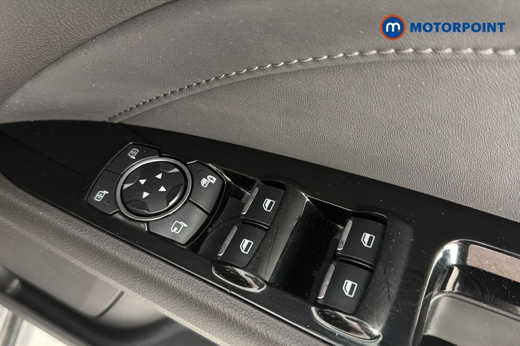 Ford Mondeo 2.0 Hybrid Titanium Edition Estate Blue #22