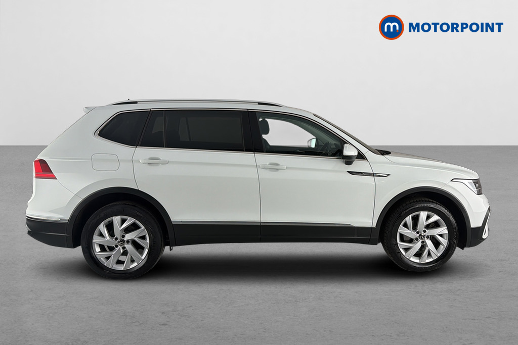 Volkswagen Tiguan Allspace 1.5 Tsi Life Dsg White #4