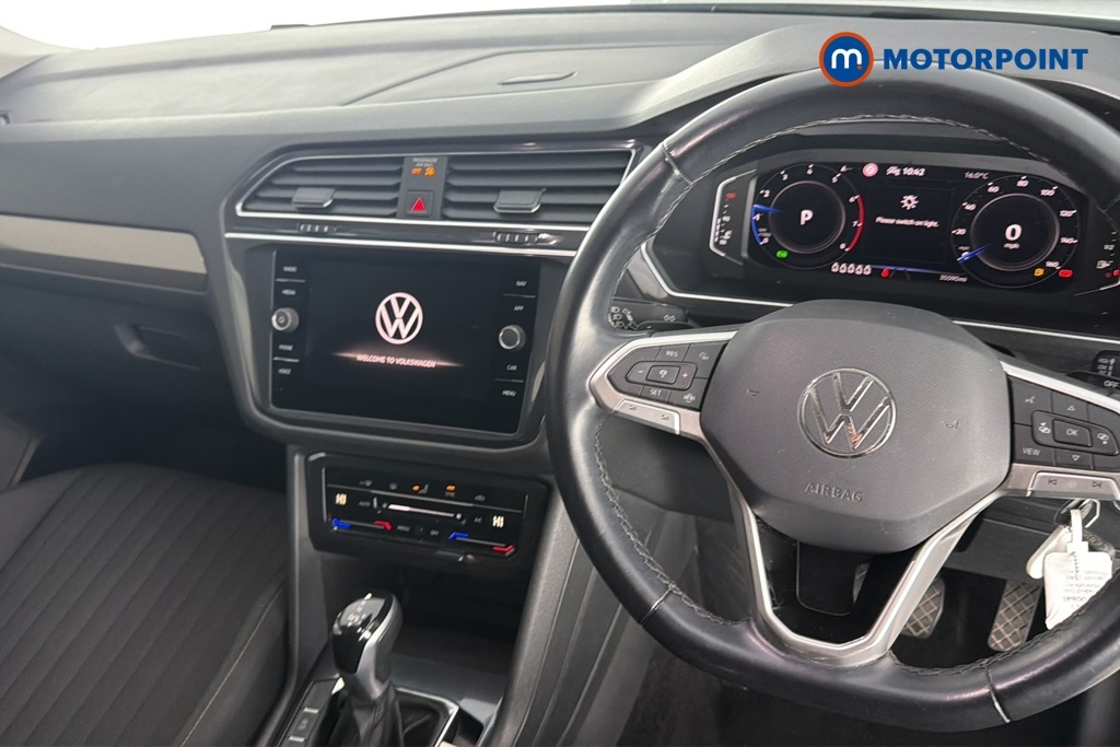 Volkswagen Tiguan Allspace Suv White #8